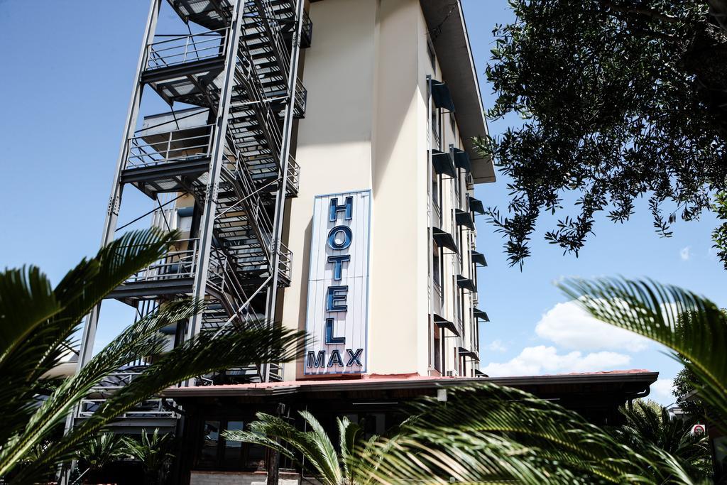 Hotel Max Aversa Exterior photo